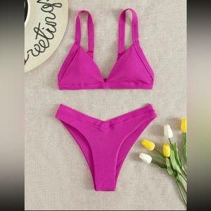 SHEIN Swim Vcay Ribbed
Bikini Set Triangle Bra & High Cut Bottom